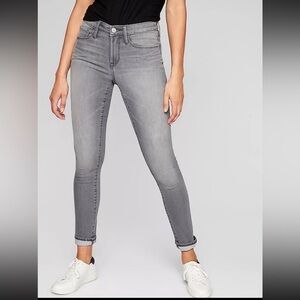 NWT ATHLETA SCULPTEK ULTRA SKINNY GREY WASH JEAN